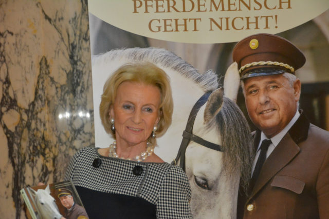 Die ehemalige Leiterin der Spanischen Hofreitschule Elisabeth Gürtler war bei der Buchpräsentation vor Ort. © FKSK