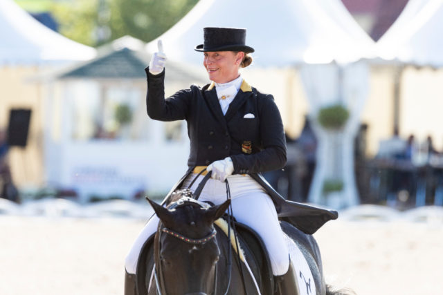 16. Meisterschaftstitel für Isabell Werth (GER): mit über 90 % gewann die Nr. 1 der Welt auf dem Rücken von Erfolgsstute Weihegold OLD. © Thomas Hellmann